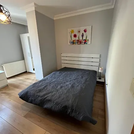 Newly Decorated Close To Sisli Metro In Διαμέρισμα *