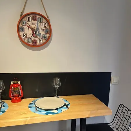 Newly Decorated Close To Sisli Metro In Διαμέρισμα