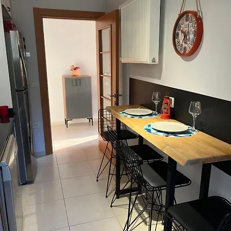 Newly Decorated Close To Sisli Metro In Κωνσταντινούπολη