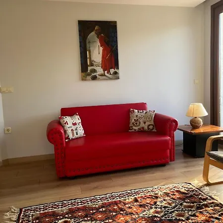 Διαμέρισμα Newly Decorated Close To Sisli Metro In *